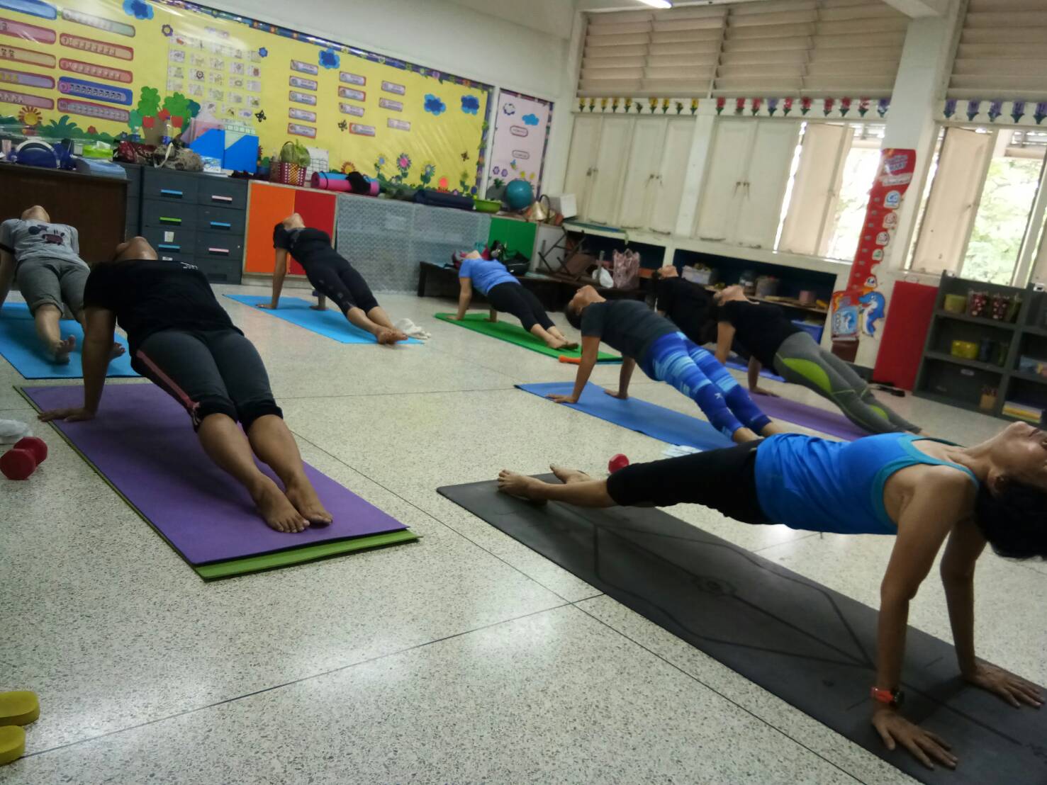 Aerial Yoga — โยคะอากาศ